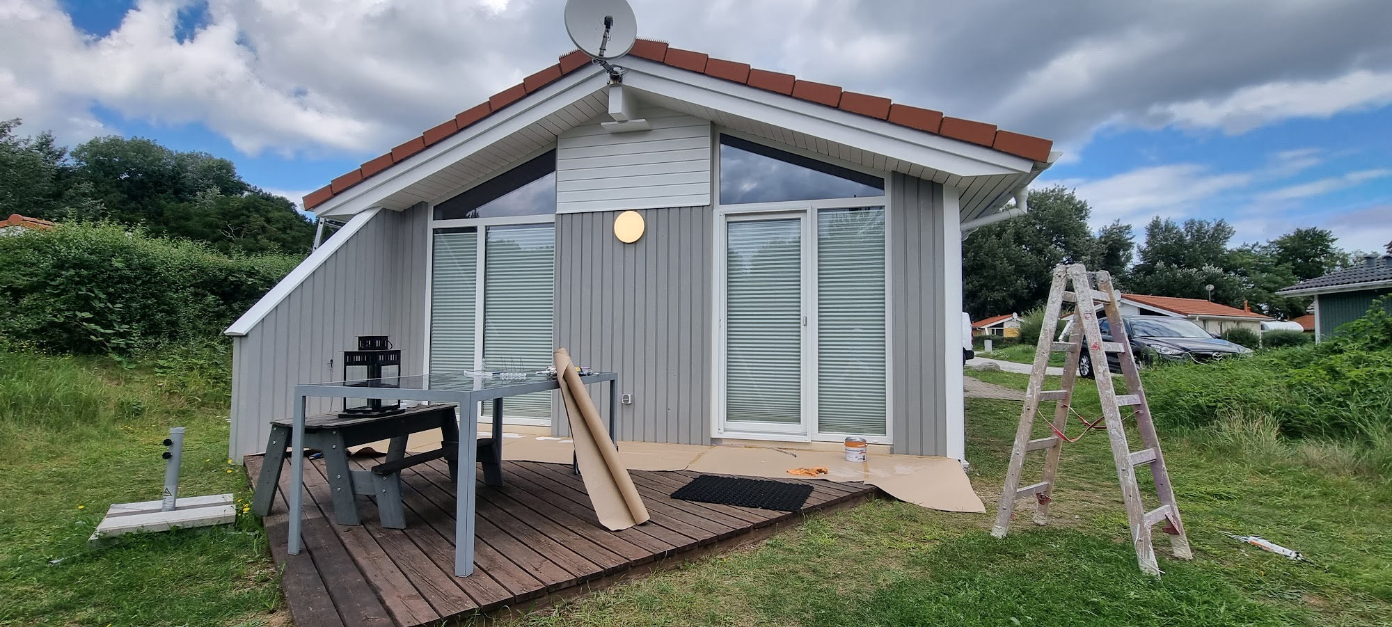 Ferienhaus während der Fassadenrenovierung